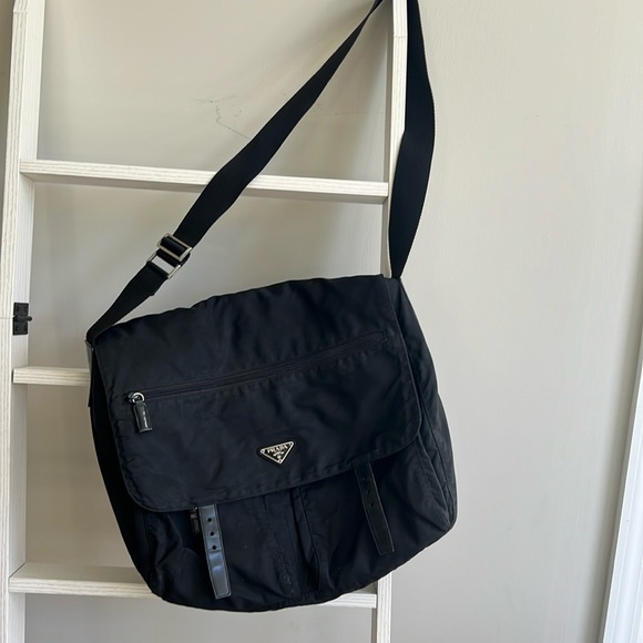 Prada nylon messanger bag Black silver Hardware Y2K Classic - Picture 6 of 8